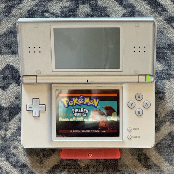 Pokemon Fire Red Version - Picture 3 of 3